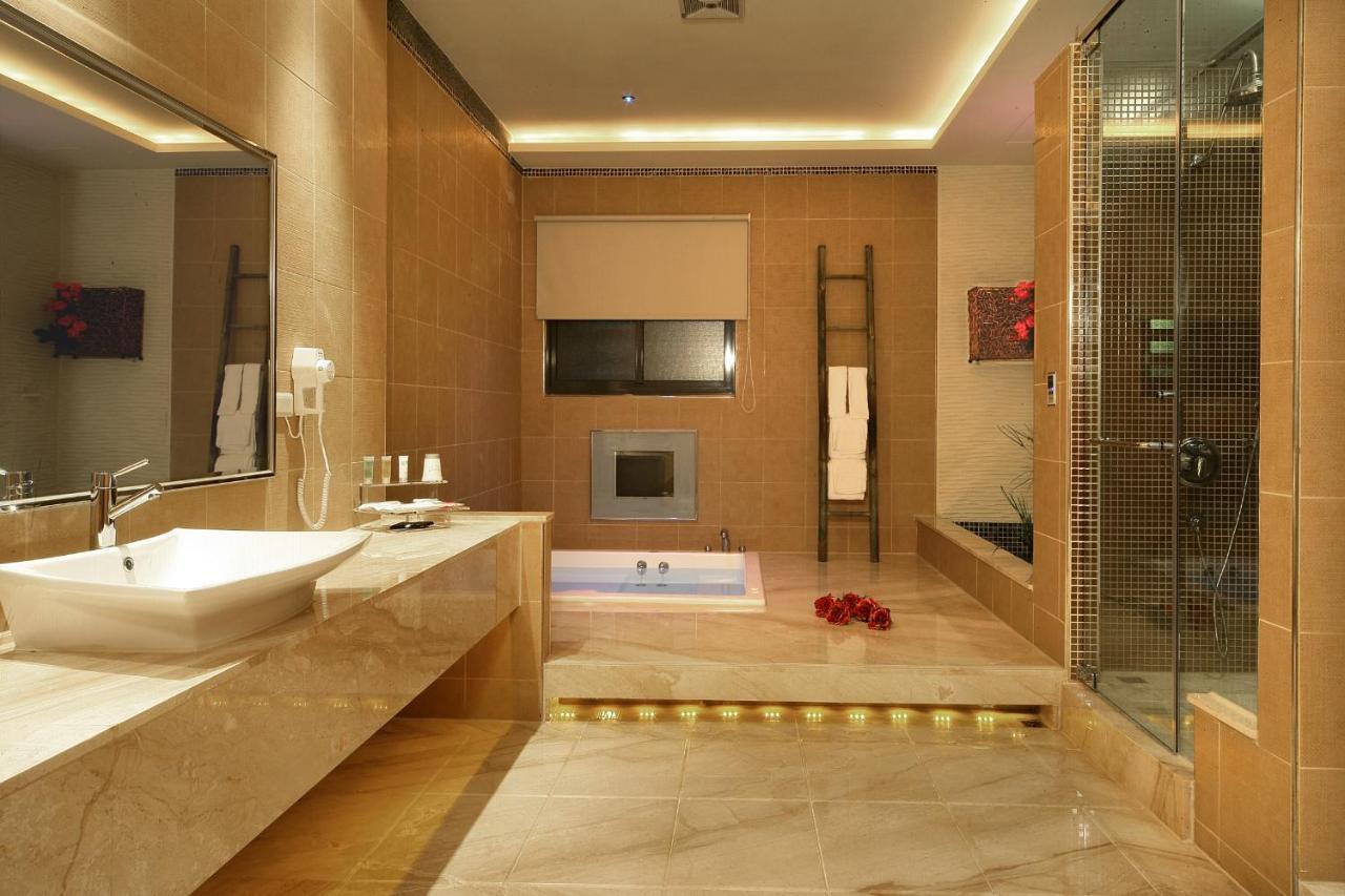 Spring Young Motel Fengyuan Exterior foto